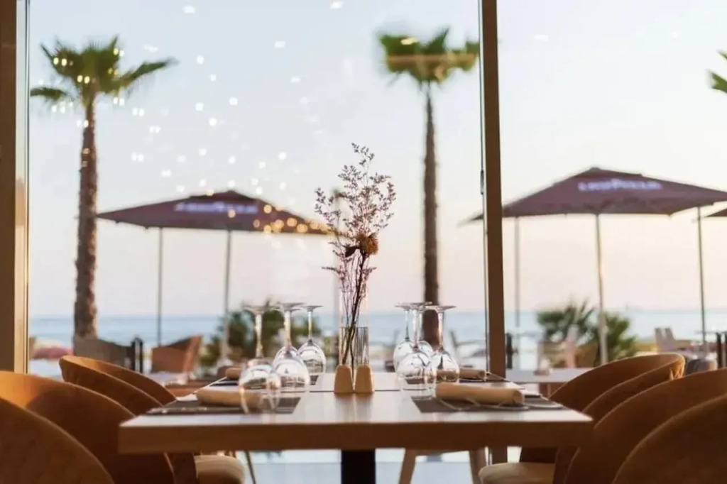 AMR Hotel - Durres