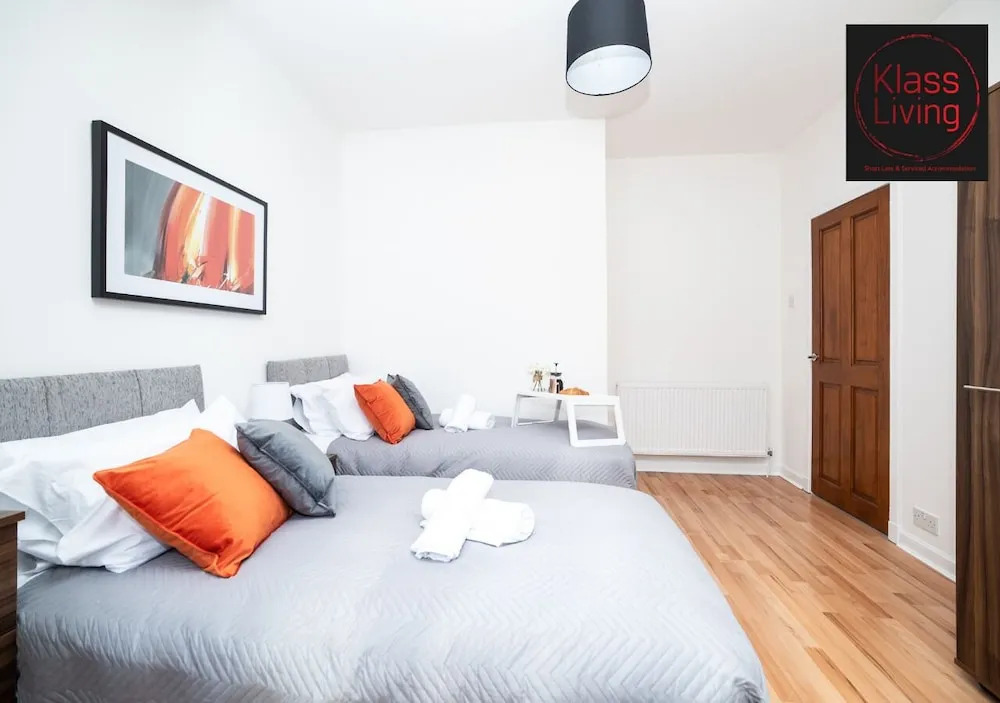 One Bedroom Apartment by Klass Living Serviced Accommodation Bellshill - Cosy  Apartment with WIFI  and Parking