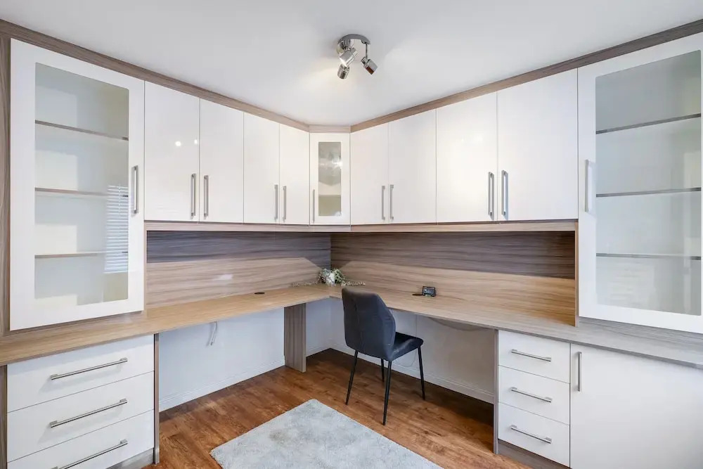 Cherry Banks 5 Bedroom & 3 Bathroom Hse