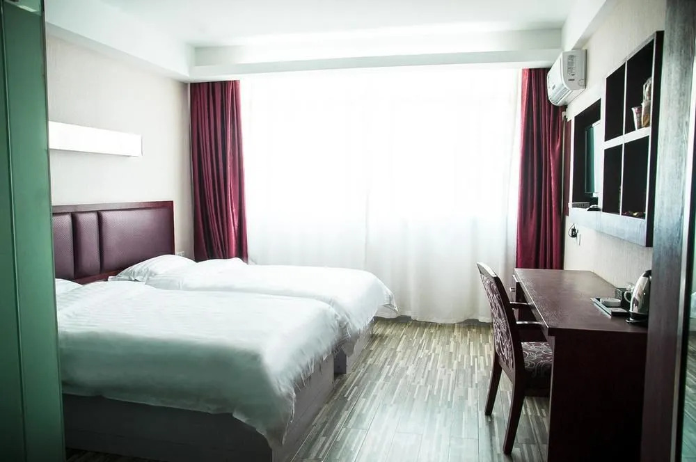 Xianning FX Hotel