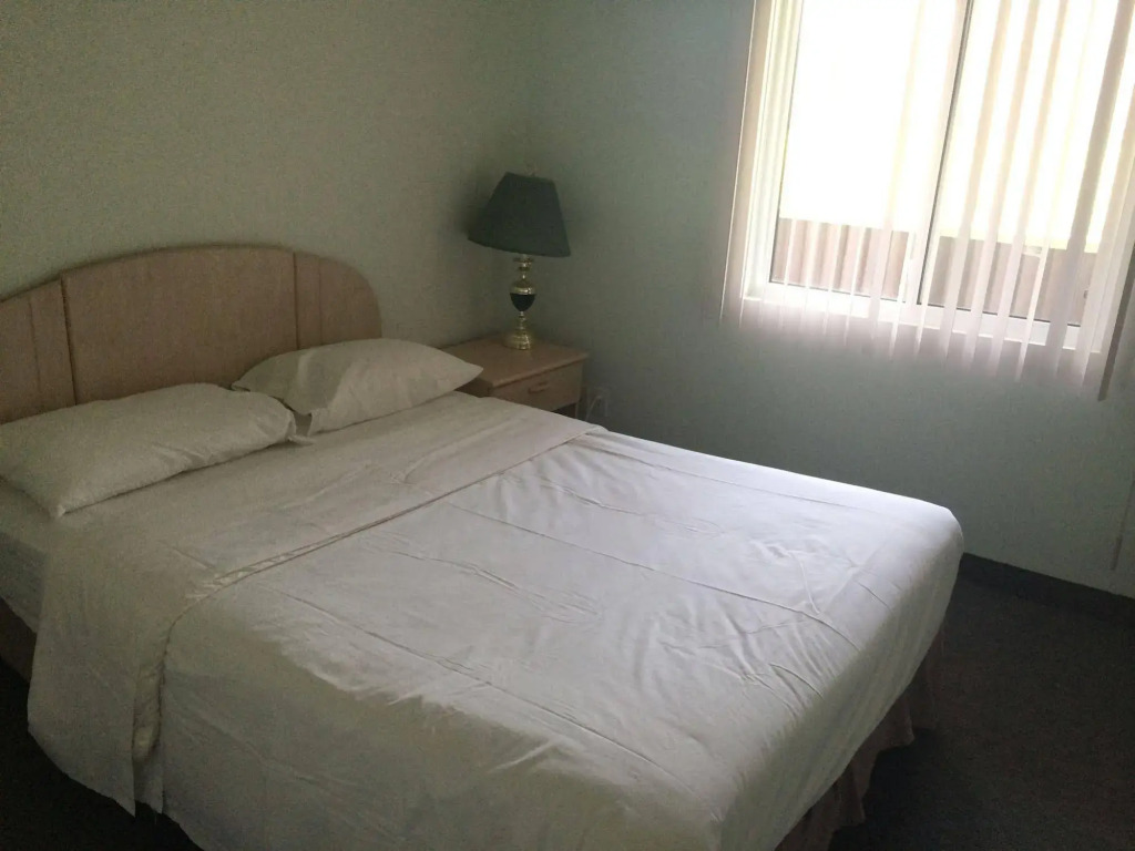 Shemron Suites Hotel