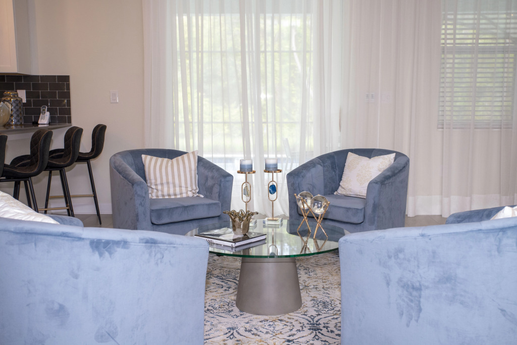 Super luxury home with cinema and game room near Disney
