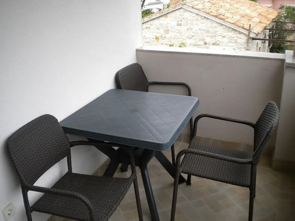 Apartments Ivica