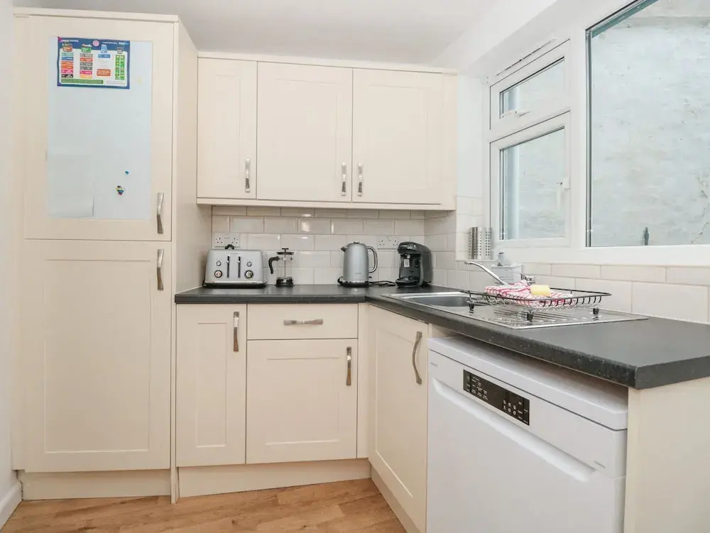 2 North Furzeham Road