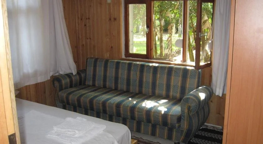 Rose Pension
