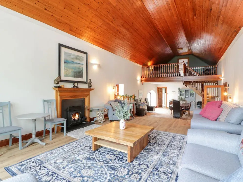 Shieldhill Farm House