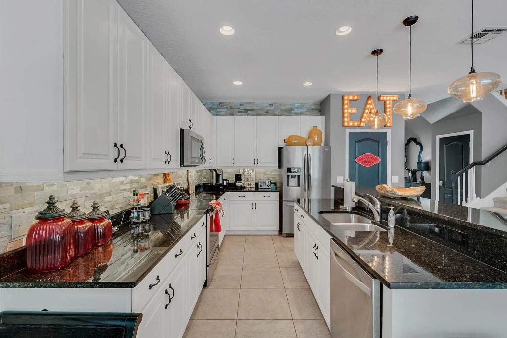 Custom 7-Bd Hm Loaded W/ Amenities Watersong-216Ys 7 Bedroom Home By Redawning