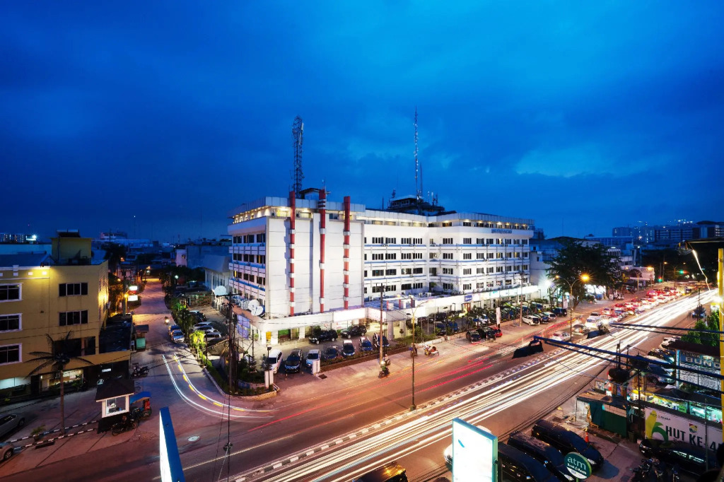 Garuda Plaza Hotel