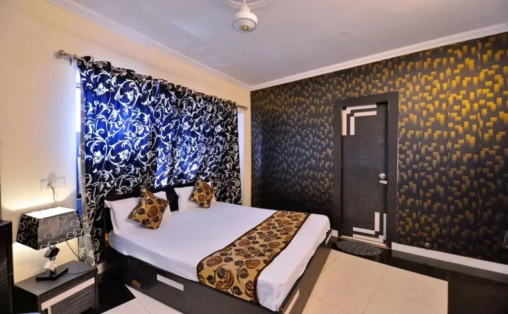 Hotel R S Residency