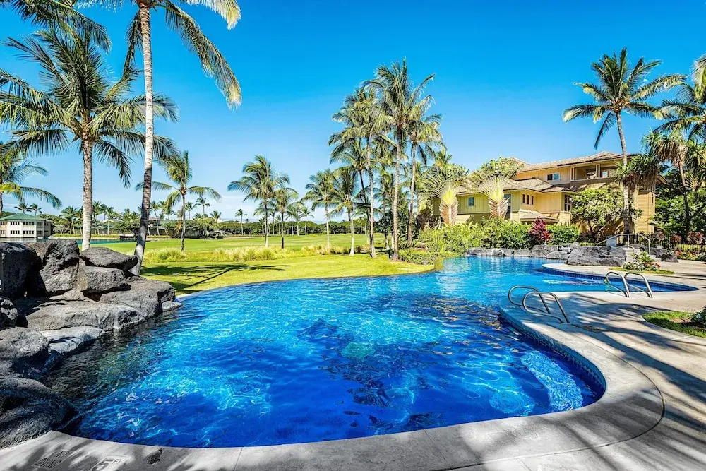 Paradise Getaway- Golf Course and Lake Views -vrkcv