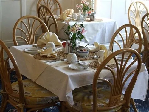 Whitefriars Hotel