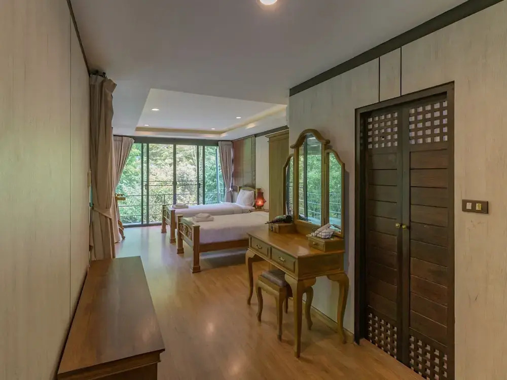 The Stream House