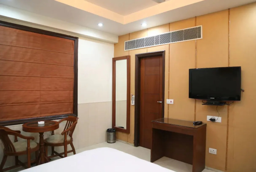 Hotel The Daanish Residency - Karol Bagh