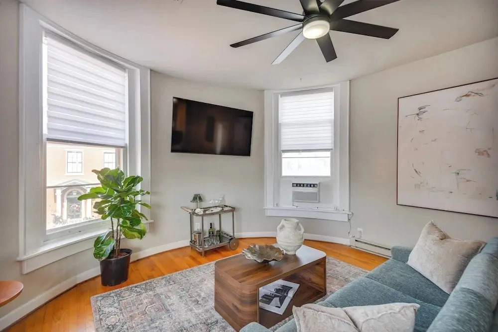 Steps to Elizabeth River & Dtwn! Portsmouth Condo