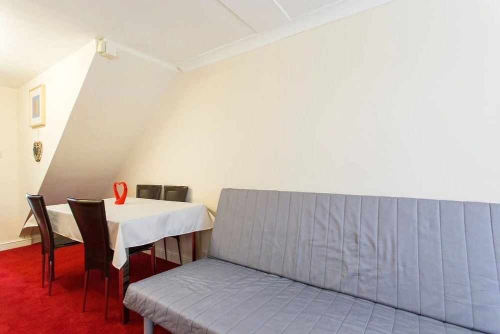 Beautiful 1-Bed Apartment in Romford