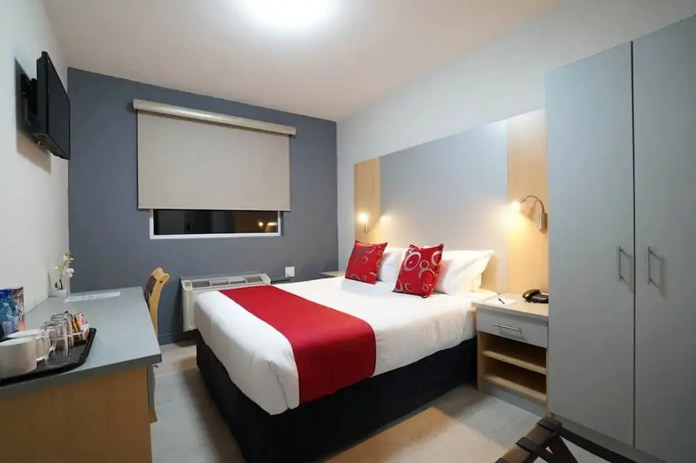 Inani Hotel Gallagher