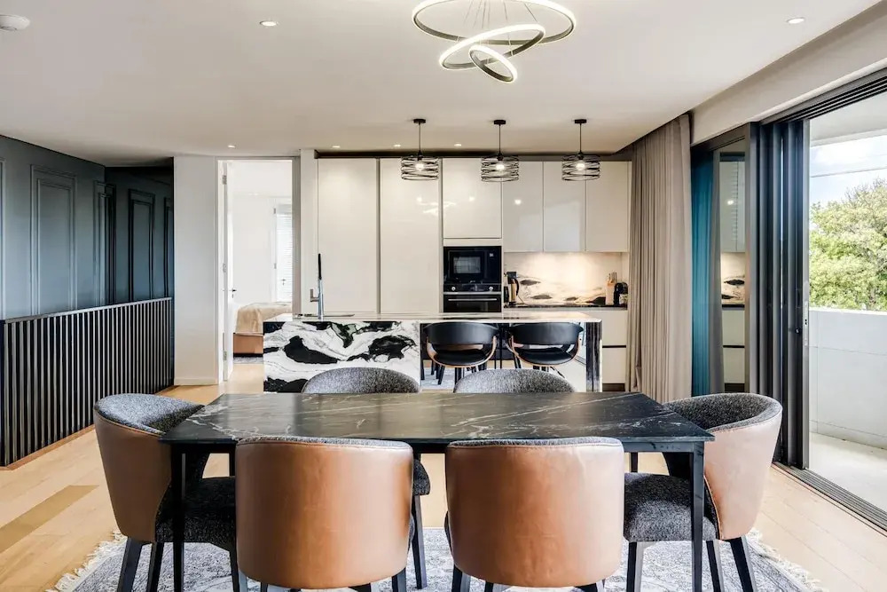 4BR Camps Bay Villa w Pool and Garden Casa Meya
