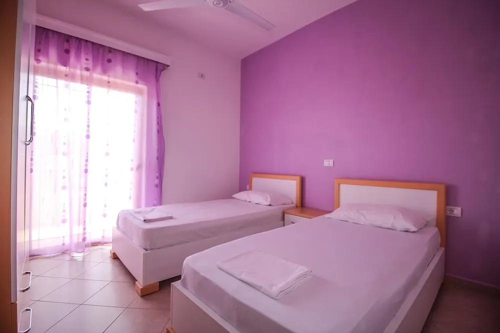 Dine Hotel