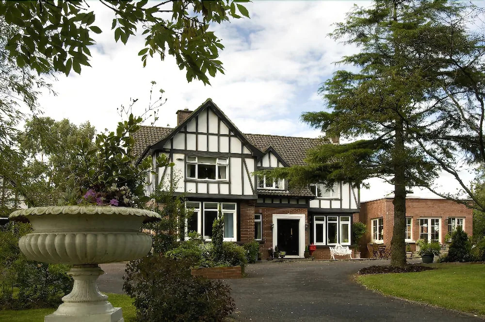 Highbury House