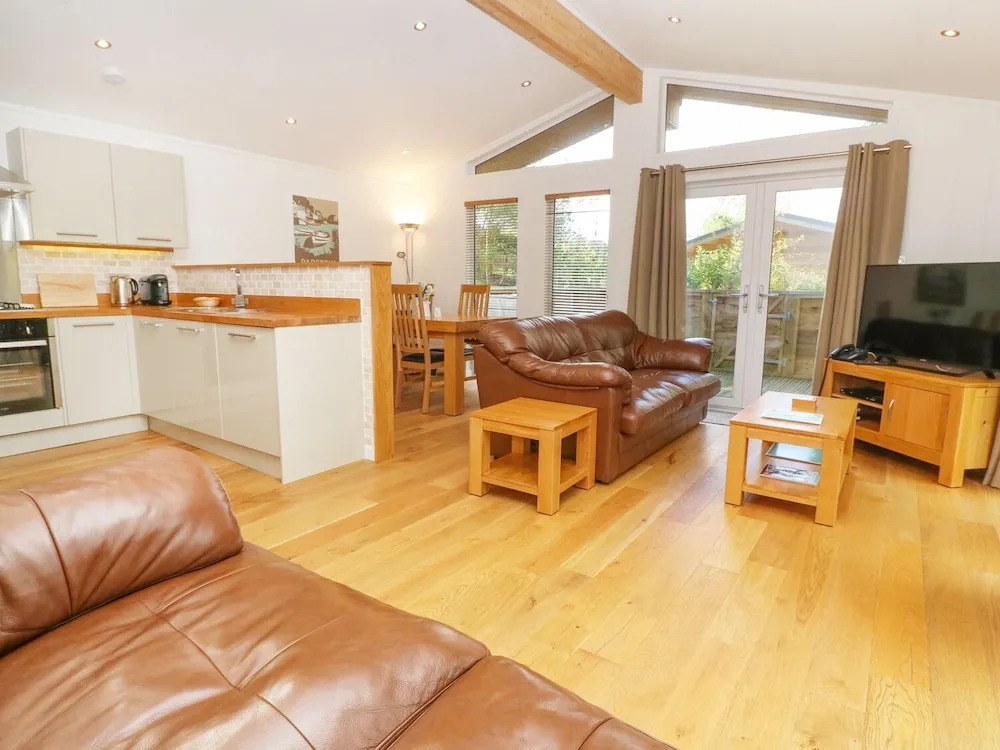 1 Miller's Island, Looe