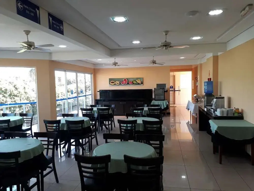 Cristal Palace Inn