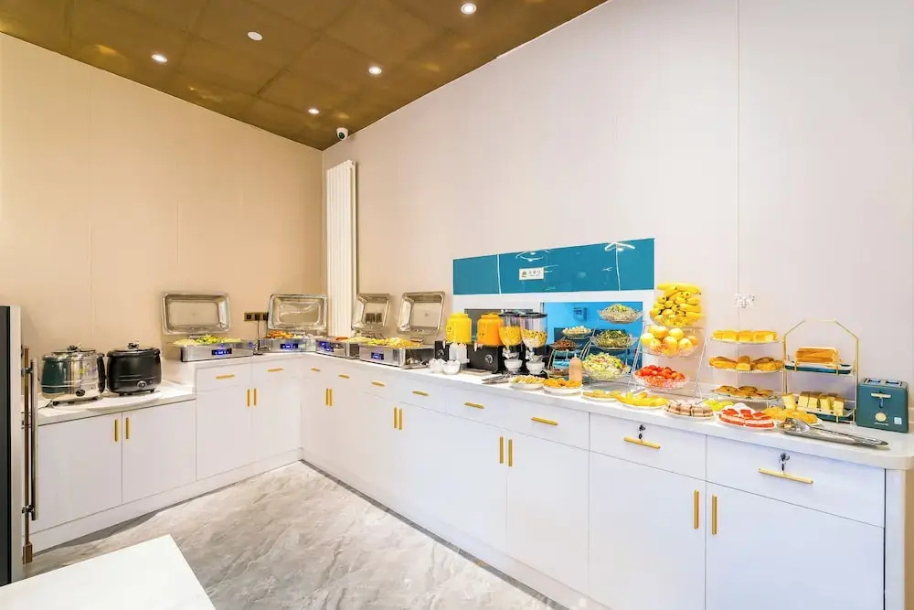 Dequan Luxury Jingguang Hotel, near Guomao CBD