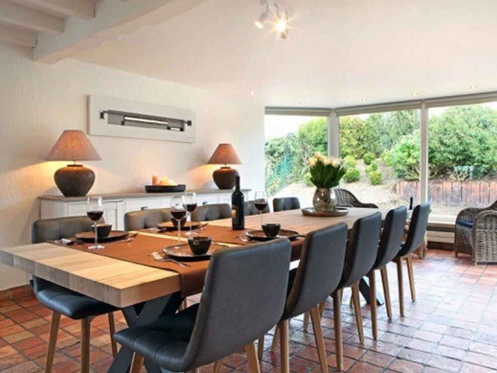 Atmospheric Holiday Home Situated in a Quiet Residential Area near Beach
