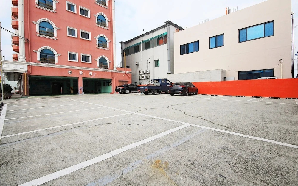 Zeus Motel