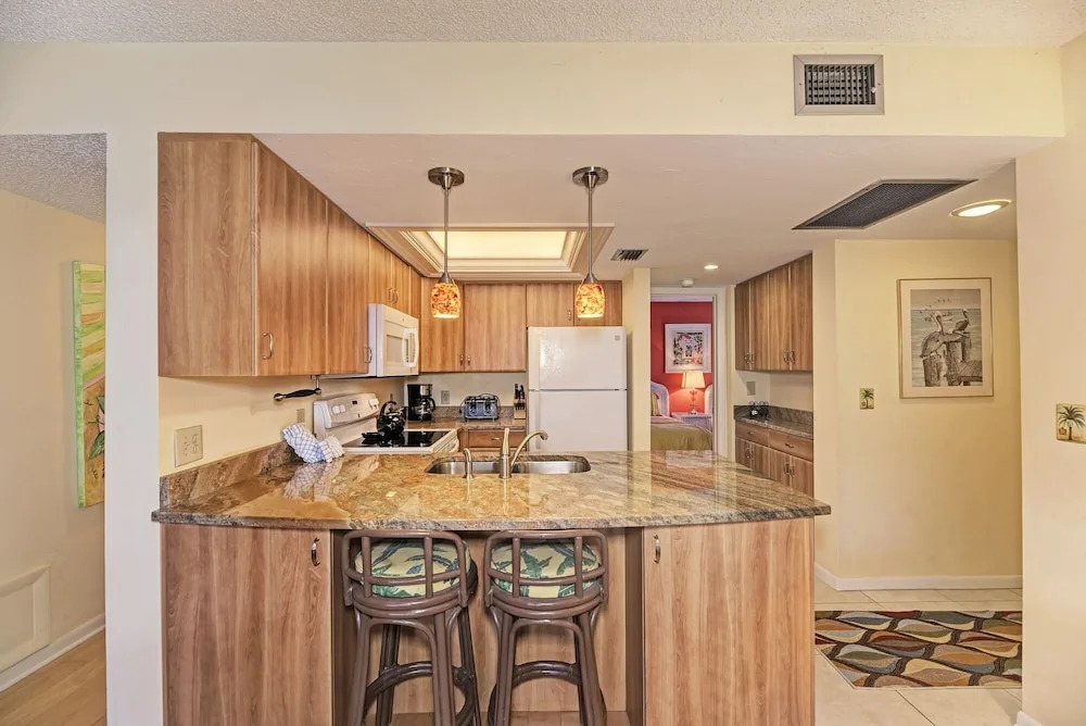 Midnight Cove Ii 213f - Wonderful Vacation Rental! 2 Bedroom Condo