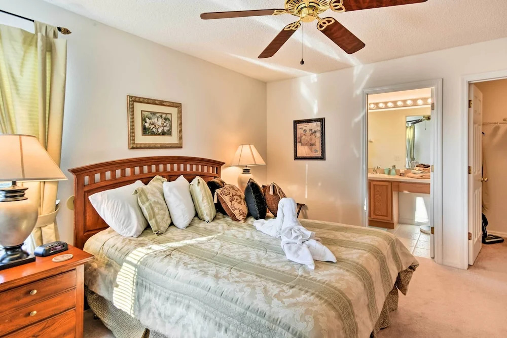 Luxe Terra Verde Villa w/ Theater: 6 Mi to Disney