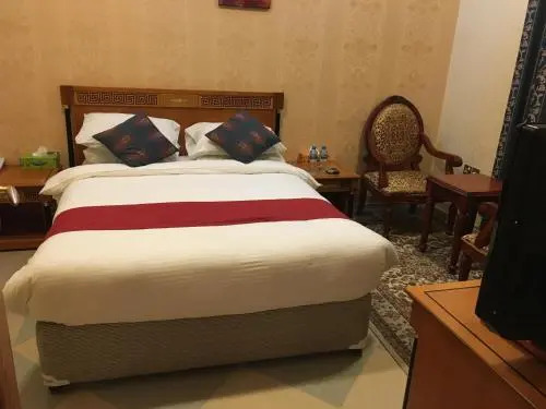 Safari Hotel