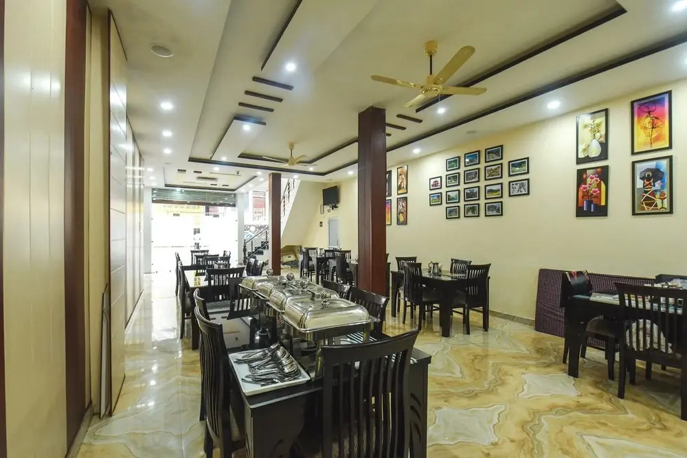 OYO Flagship 13855 Hotel Green Hills
