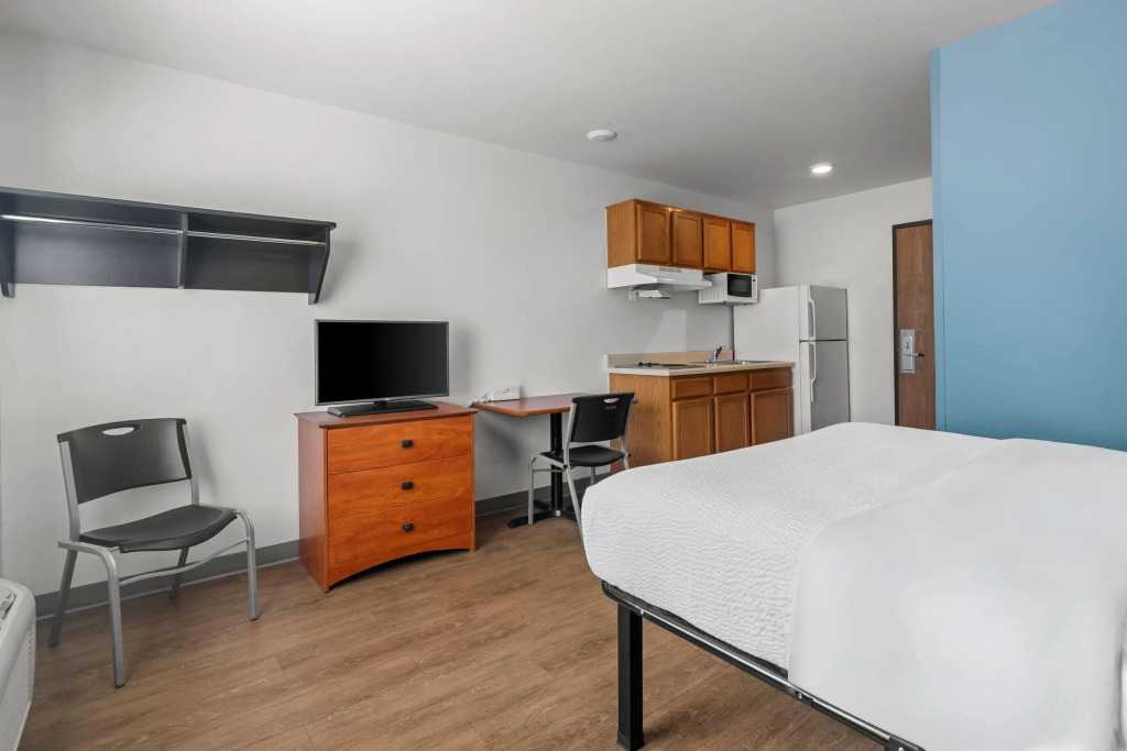 WoodSpring Suites Fayetteville I-49