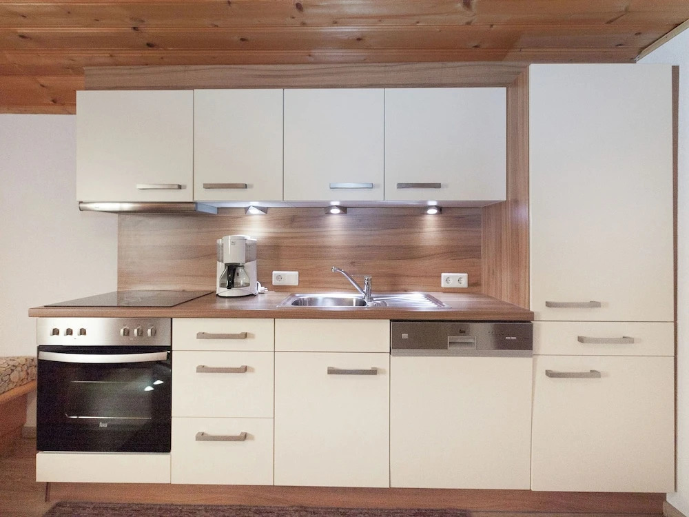 Spacious Farmhouse in Aschau im Zillertal With Meadow View