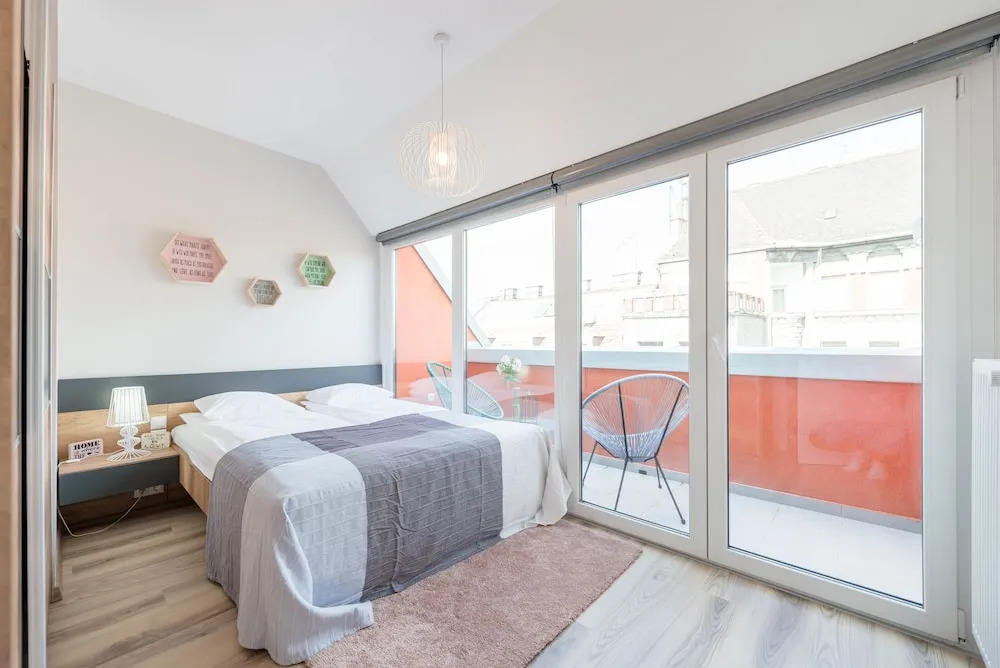 Oasis Apartments - Westend I