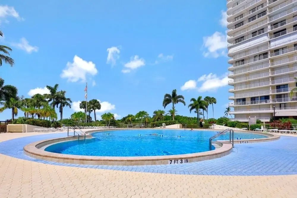 South Seas 3, 909 Marco Island Vacation Rental 2 Bedroom Condo by Redawning