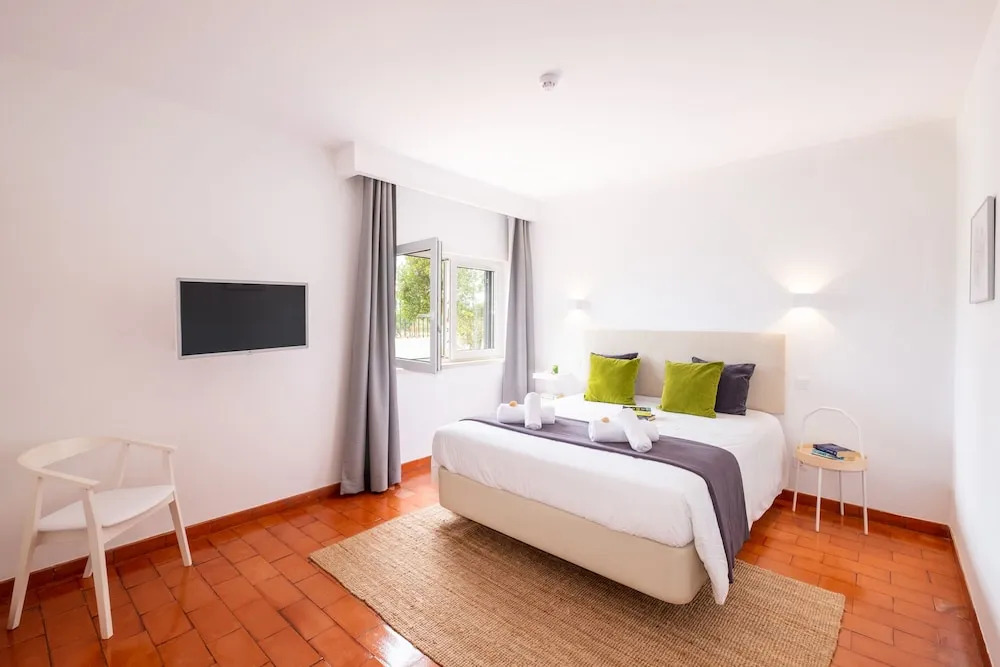 Villa Benagil Boutique - Moradia luxuosa com piscina aquecível e BBQ