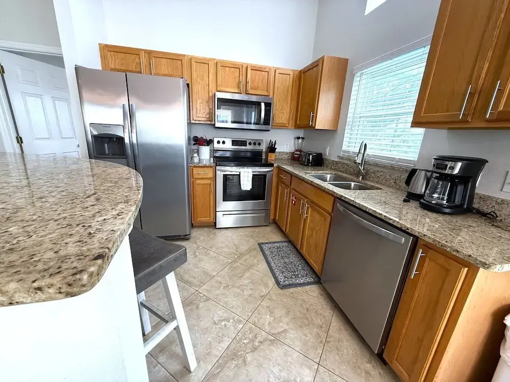 1116mcd Lake View in Southern Dunes - Free Pool Heat!!