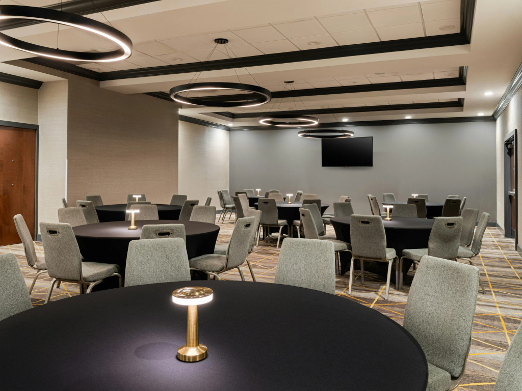 Holiday Inn & Suites Orlando - I-Drive - Theme Parks by IHG