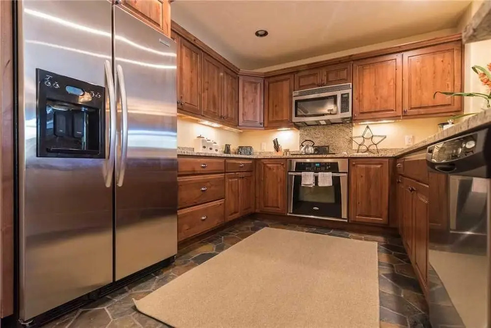 6110 Bear Lodge, Trappeur's Crossing Apartment 3