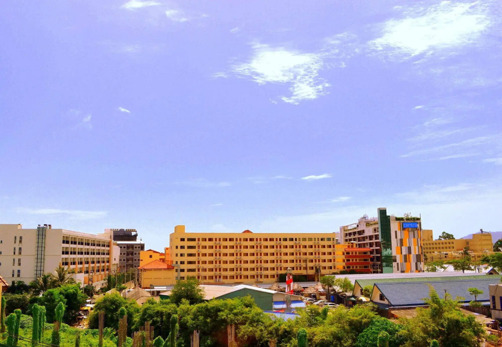 The Yim Siam Hotel