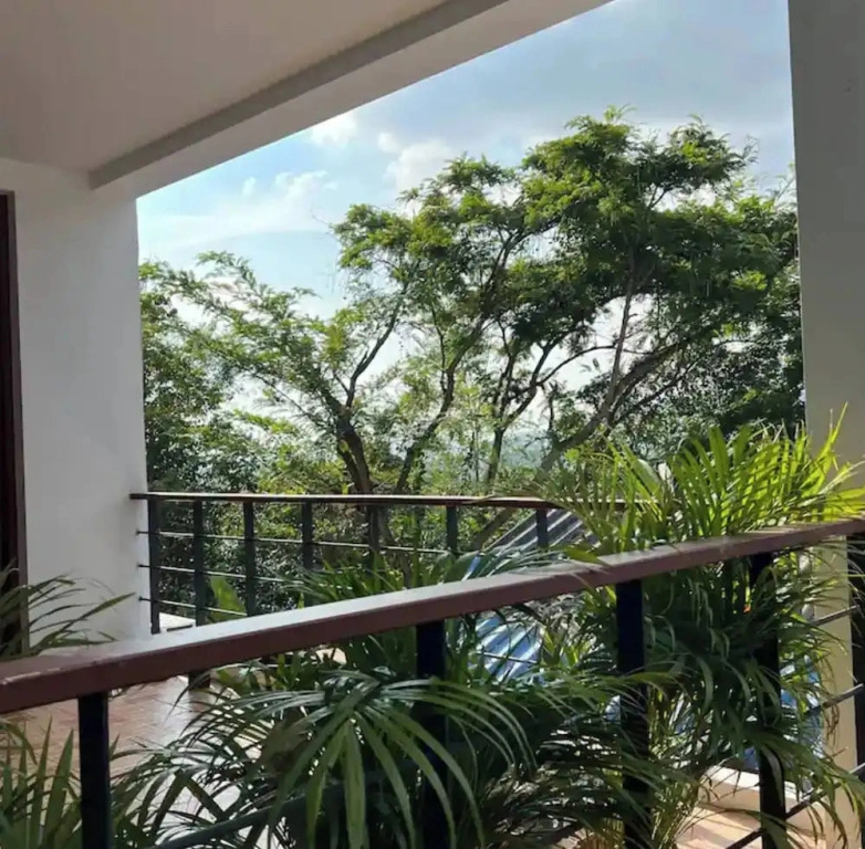 Jungle House Phuket - 4BR Seaview Retreat, Patong