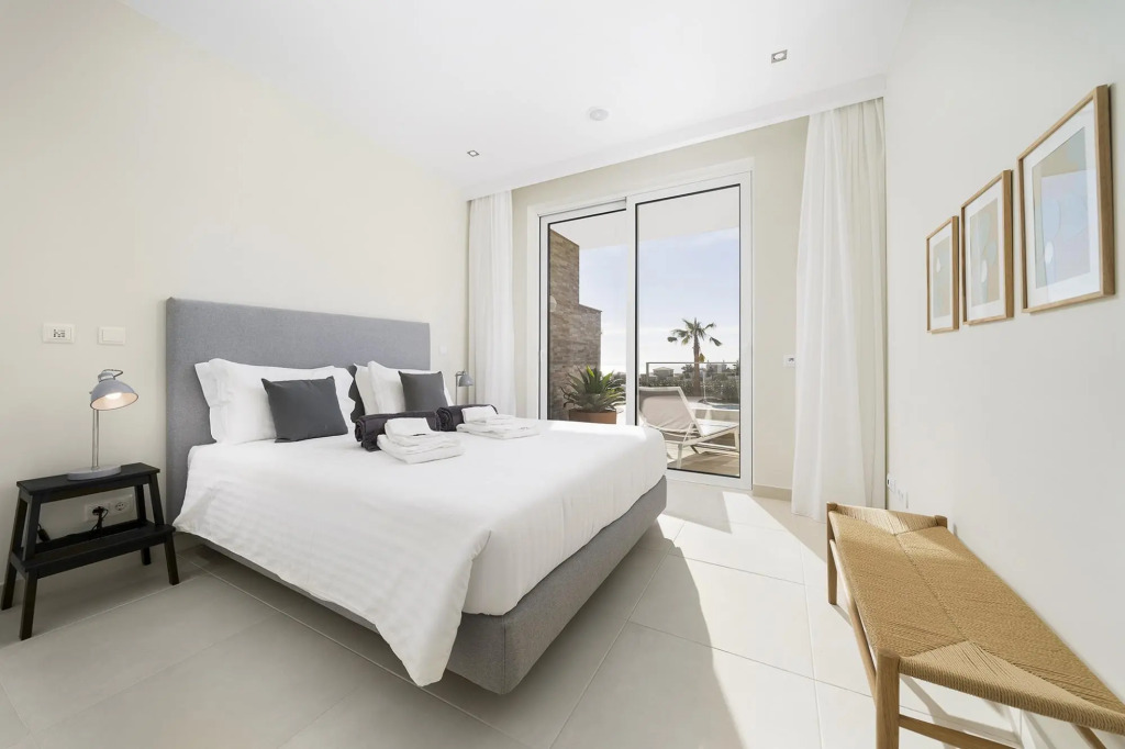 Luxury Lagos Apartment by Ideal Homes
