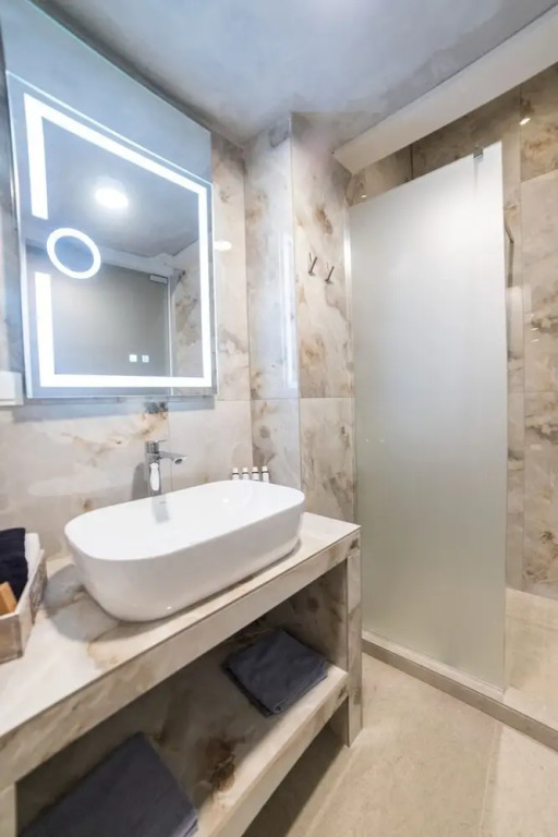 Trikala mall suites