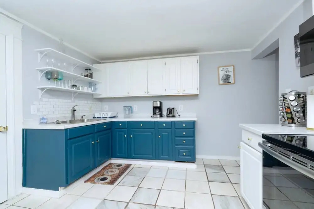Renovated 3 Bedroom Close to Downtown