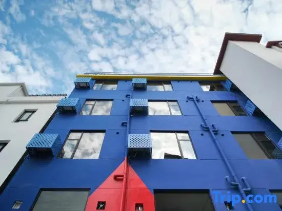 Up Apartment