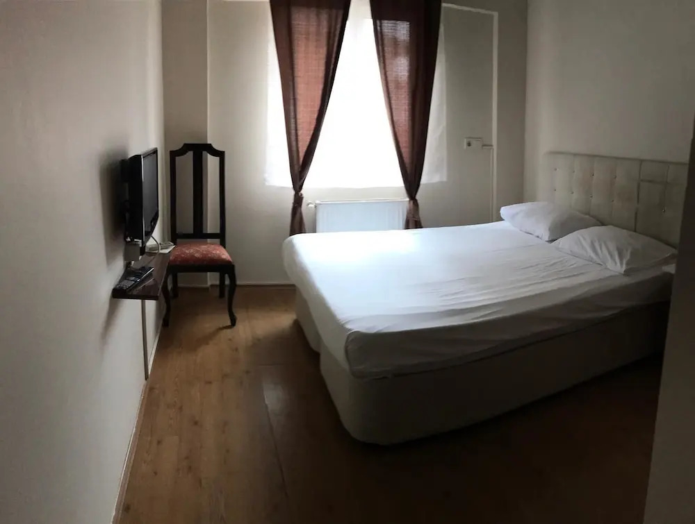 Demirci Otel