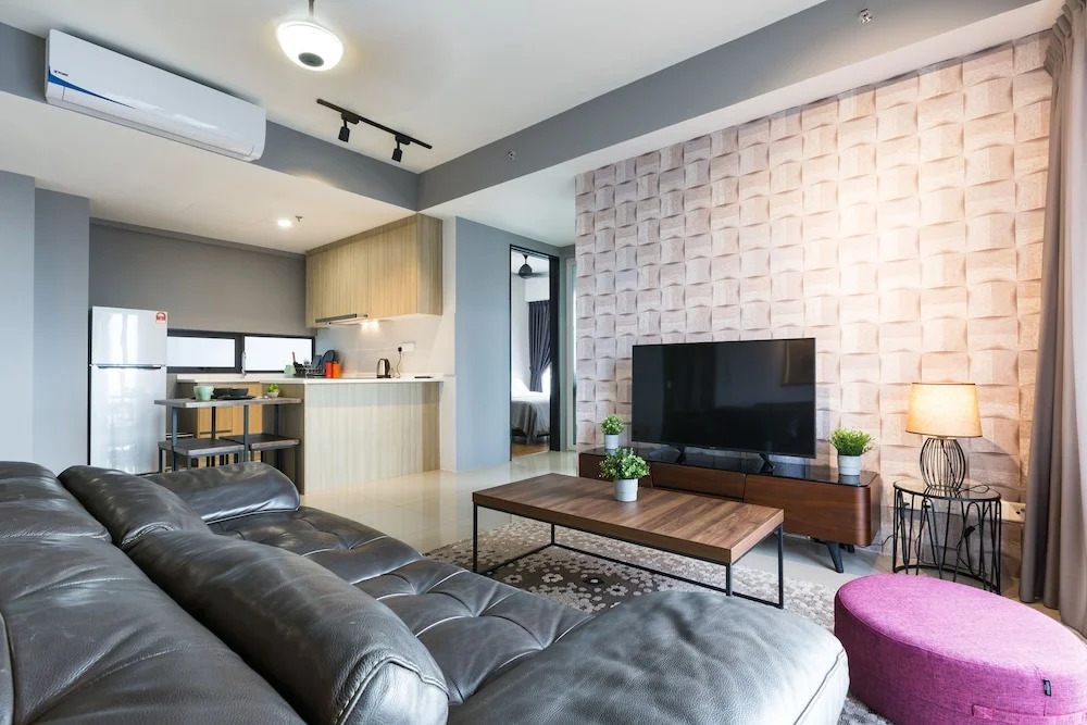 Tropicana 218 Macalister Snooker 3bedrooms by KS