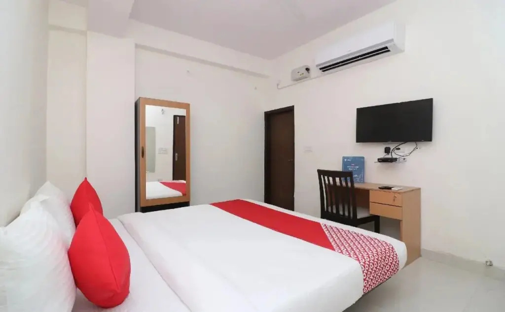OYO Flagship 26685 Palam VIllage