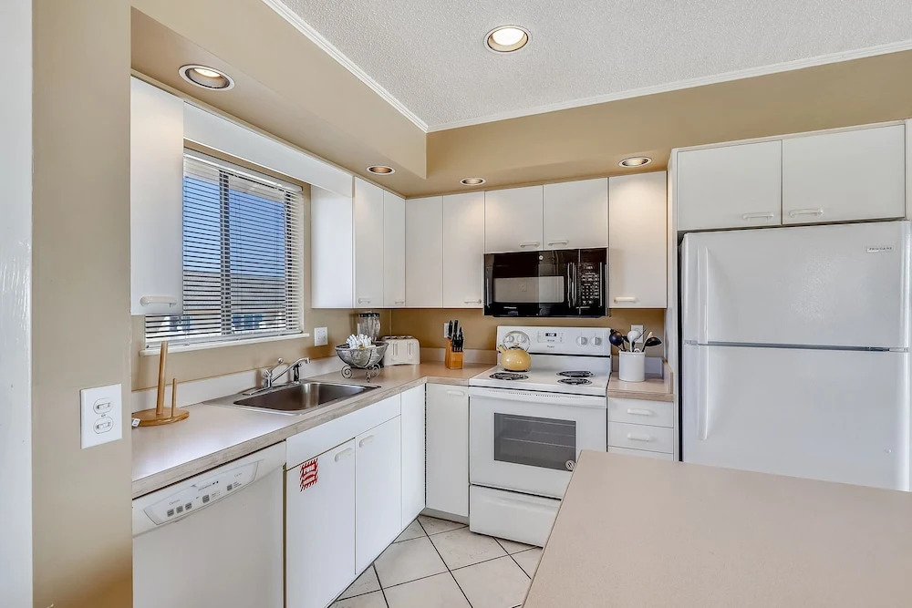 Sandpiper Cove 2133 1 Bedroom Condo by RedAwning